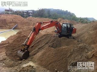 日立200-6  换转盘