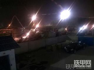 终于加完班，早餐中