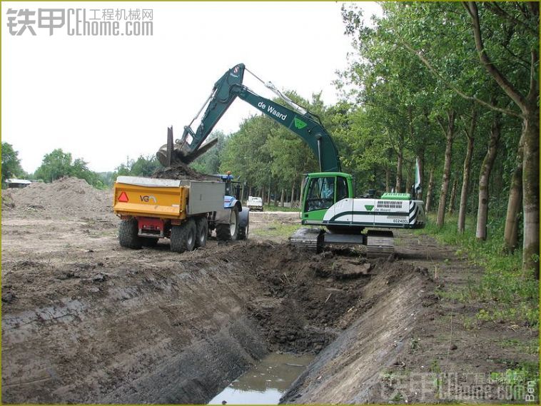 《直播》看看国外的鱼塘建设，对此有兴趣的朋友可以学习学习了，