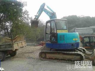 最美女挖手搞了石川岛