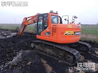 铁甲第一台纯进口斗山DX235U   欢迎跟帖  辽宁鞍山吴小【上传】