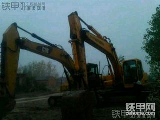 现代挖掘机工作图