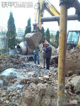 昨天的神机极品机手又把供水管干断了