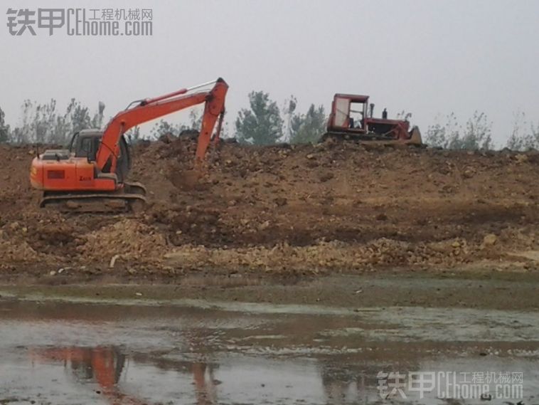 日立120 液壓挖掘機,