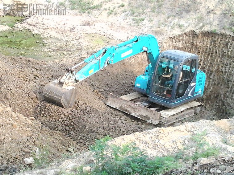 神鋼75-8挖機動作慢怎么辦