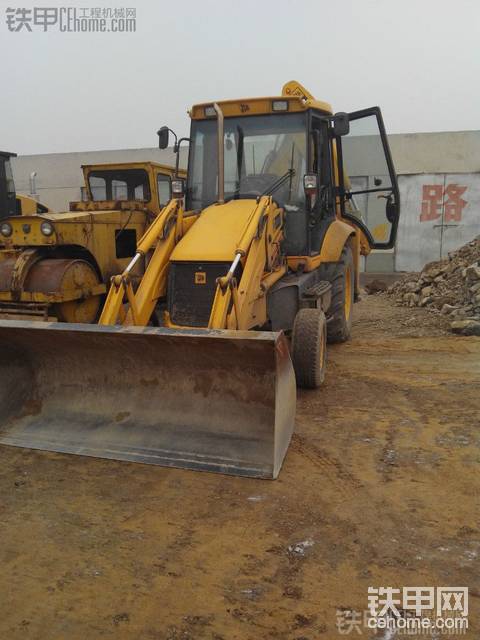 jcb  3cx  2t