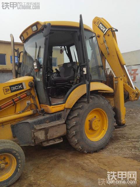 jcb  3cx  2t