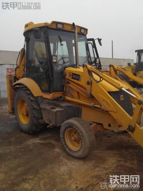 jcb  3cx  2t