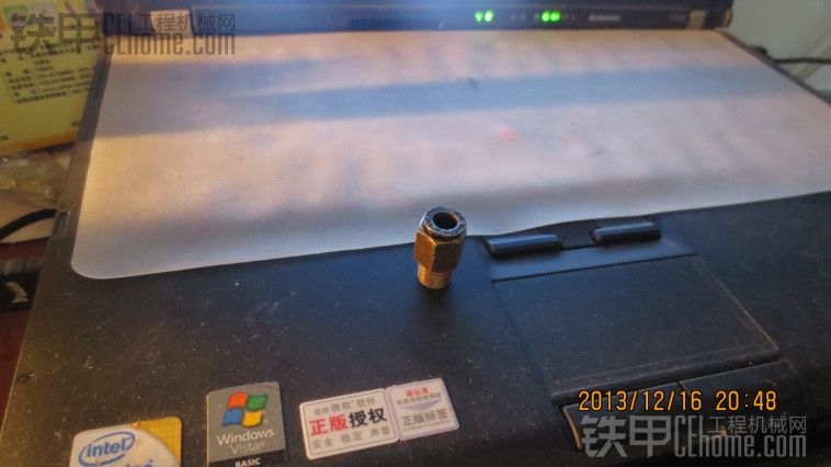 小松PC56-7挖掘机回转机构黄油嘴下链接器