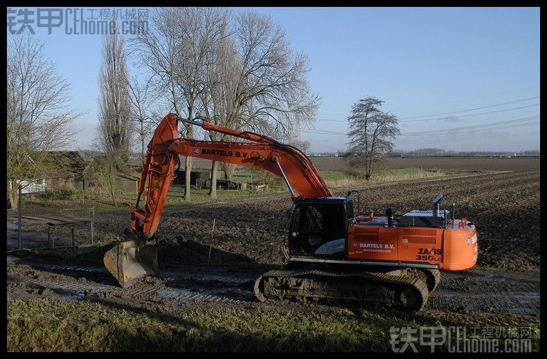 HITACHI ZAXIS 350LCN-5G