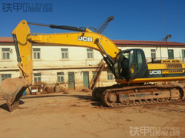 大家還記得利氏兄弟拍賣會上的這臺JCB JS360LC挖掘機(jī)嗎？