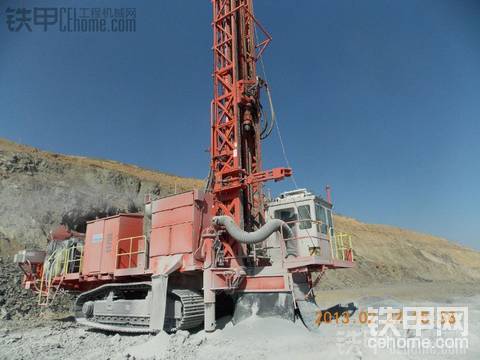 矿场冒死抢拍—高清山特维克 大号牙轮钻 及其它巨型矿山设备欣赏