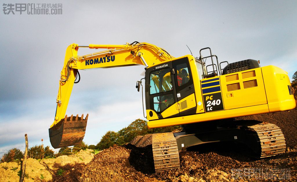 KOMATSU PC 240.390.490-10系