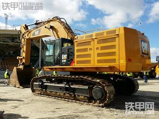 CAT 374F. 390.F