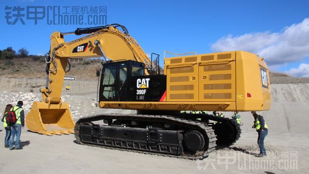 CAT 374F. 390.F