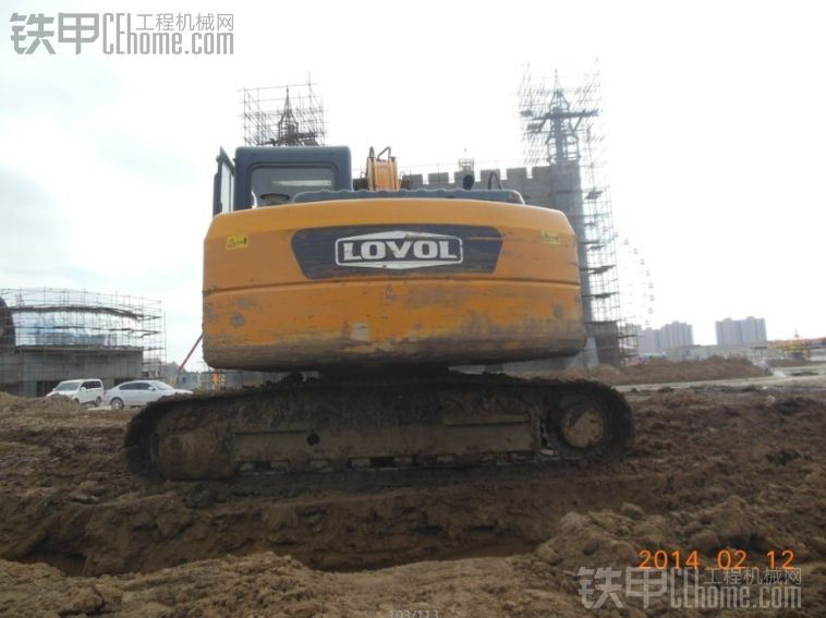 11年产 福田雷沃FR170挖掘机，发票、合格证齐全。