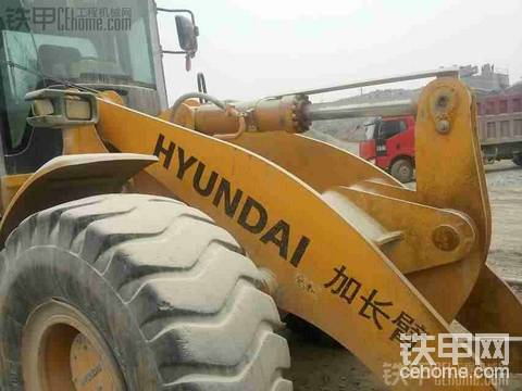 少見(jiàn)的現(xiàn)代裝載機(jī)HL850K