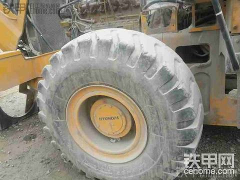 少見的現(xiàn)代裝載機(jī)HL850K