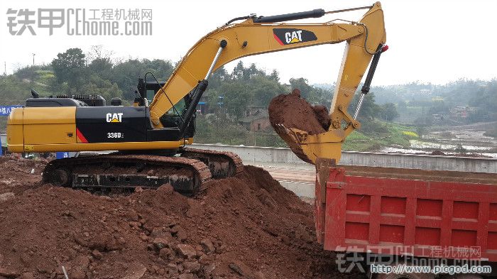 19萬入手CAT336D2提車作業(yè) 期待今年生意興隆 買套別墅過年！