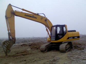 挖掘机二十吨级以上挖掘机上板车习惯调查