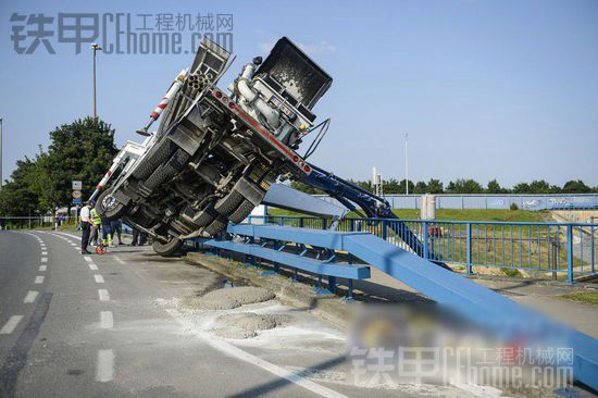 外國泵車事故