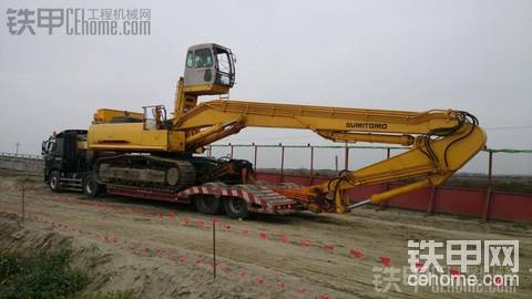 (转载)SH450 HD-A3打完钢板桩机搬运回厂