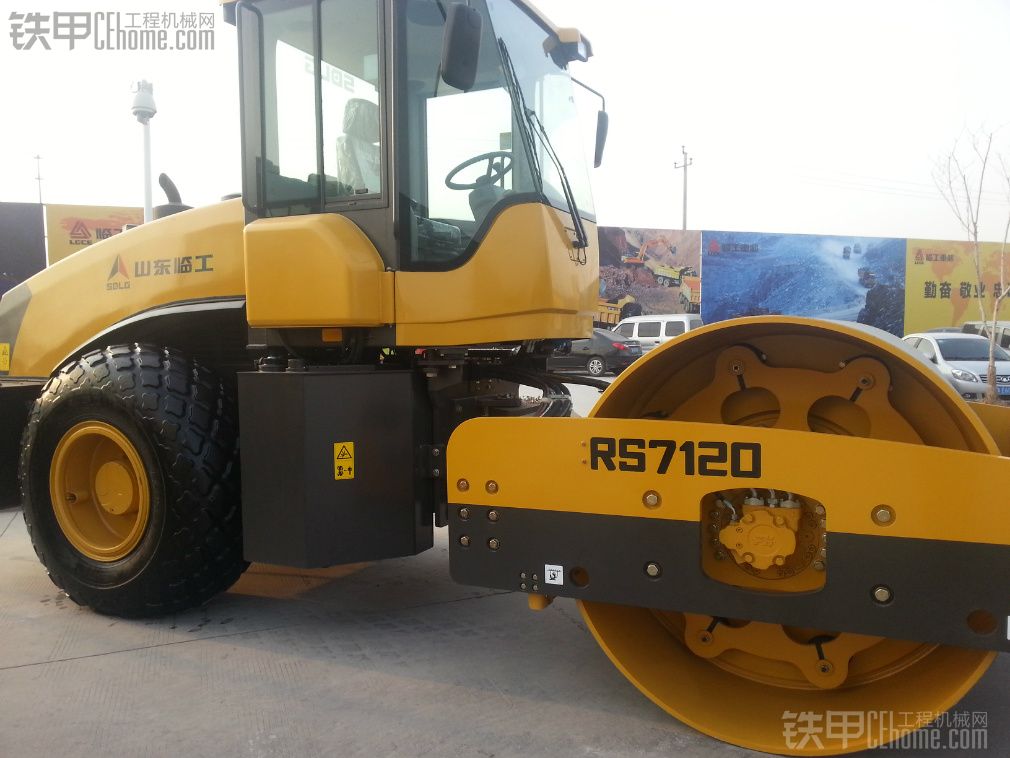 看一看临工的路面机械设备，你知道他们的型号吗？