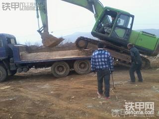 小松PC220-8挖掘機(jī)     徐挖XCG210-6挖掘機(jī)   拖車  礦山  貨場?。?！