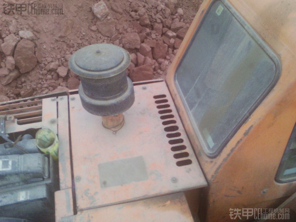山东临沂斗山DH220-5挖掘机，14000小时 14W了 白菜价格了 买回去直接干活