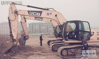 JCB210SC挖机700小时用车报告以及勋章申请