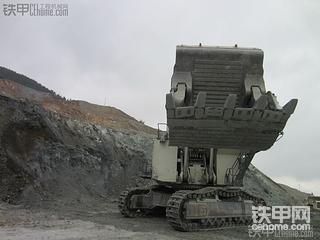 利勃海尔矿用的大家伙