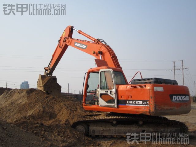 二手斗山DH225LC-7挖掘机 价格42万 河北省邢台市 6080小时