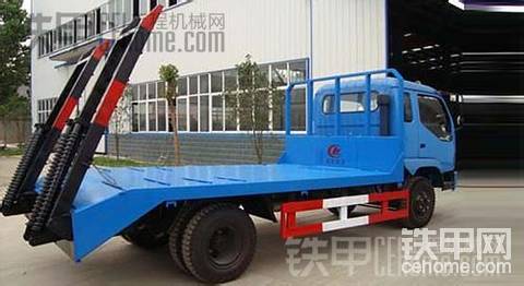 東風(fēng)勁卡平板車-小型拖車中的戰(zhàn)斗機
