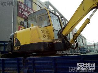 现代60-7挖掘机，8800小时