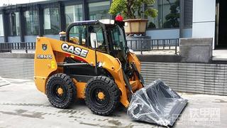 (转载)凯斯SR175滑移装载机交车