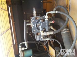 广西加藤出售820R债权机1700小时、