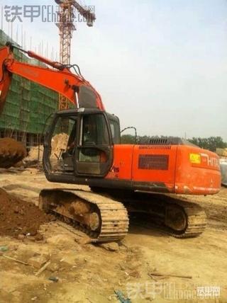 2010年底原装ZX200-3G，5000多小时，车况一流57万