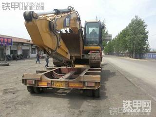 两台卡特320挖掘机各奔东西！双龙齐发！