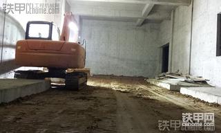 日立小挖地下车库回填过程