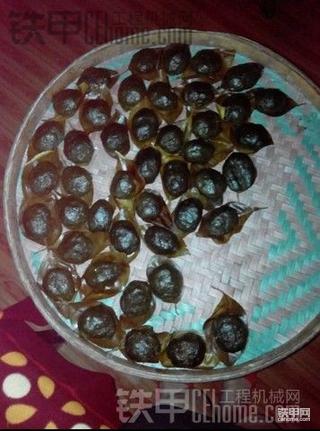 来吃东西咯。也许有的人没见过吧。。