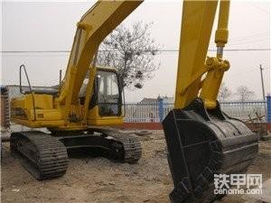 中聯(lián)重科ZE205E挖掘機(jī)，法院執(zhí)行機(jī)，鏟斗容量0.85。新機(jī)品質(zhì)，二手機(jī)價(jià)格！