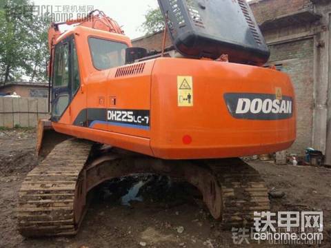 出售2010年自用大宇225-7。吉林一手車。