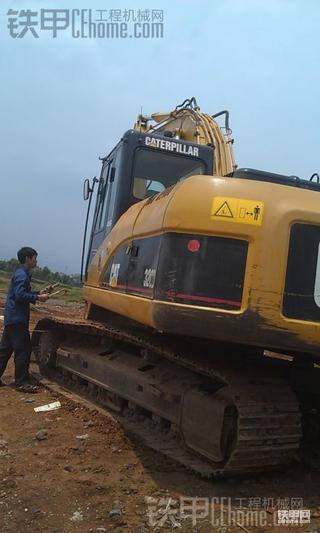 卡特 320D 挖掘機(jī)  7000小時(shí)  56.6萬(wàn)