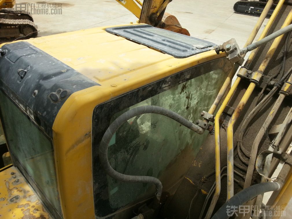 小松 PC210LC-8 挖掘机 2011年的车 7981小时 打过锤 44万