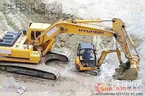 挖掘机故事(&gt;_&lt;)事故！！囧囧分不清楚