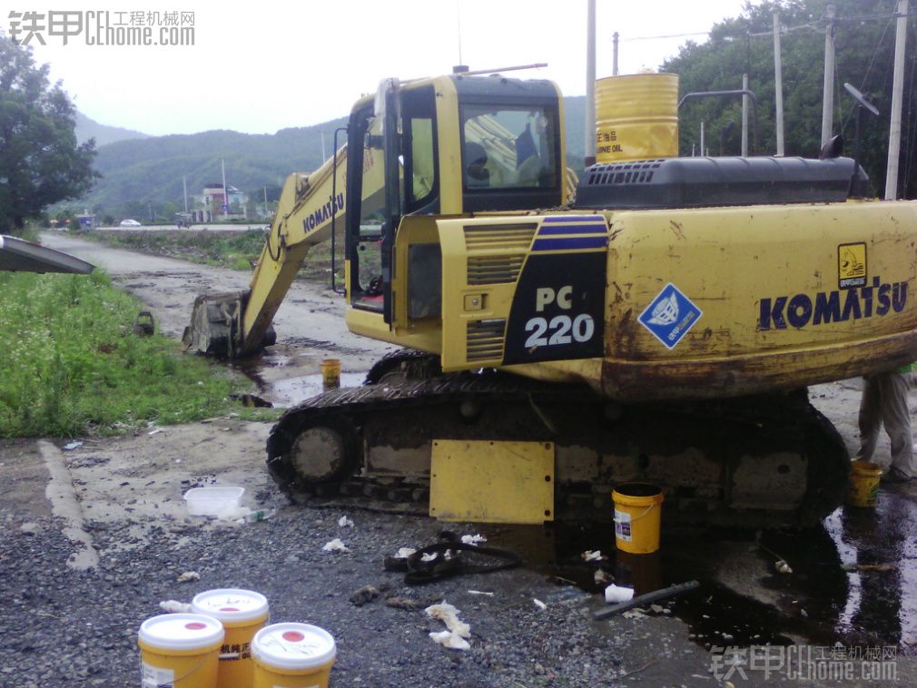 小松200-8 换液压油技巧 ！！！