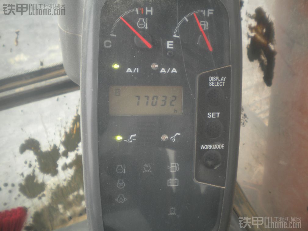 2010年5月日立ZX120，7700小时，滴油不漏，40万