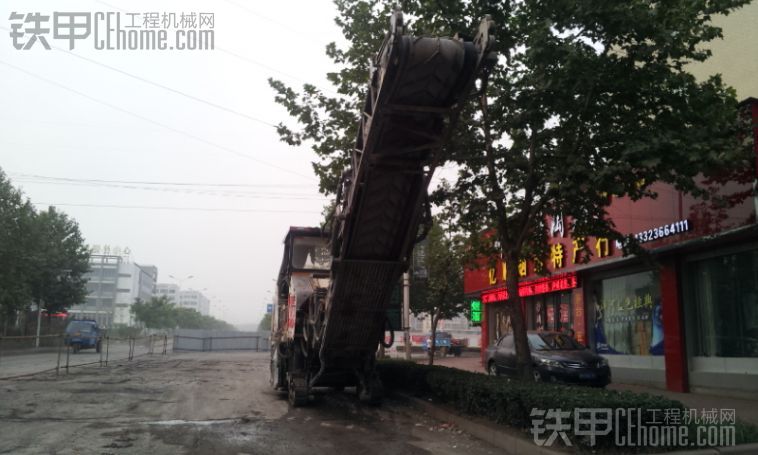 維特根W1900銑刨機(jī)近觀