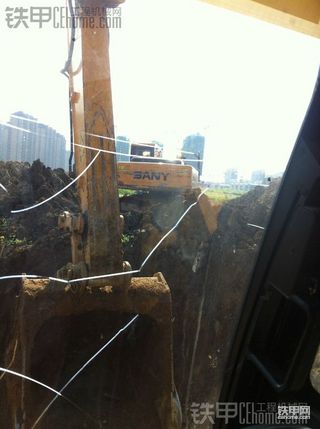 7000小时的JCB220