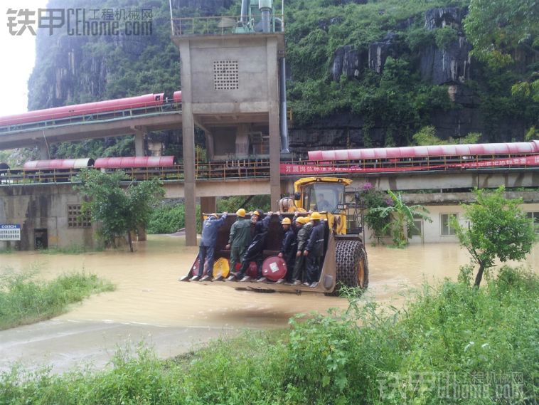 ！！！！！！！！！！！！风雨无阻...威马逊也挡不住..